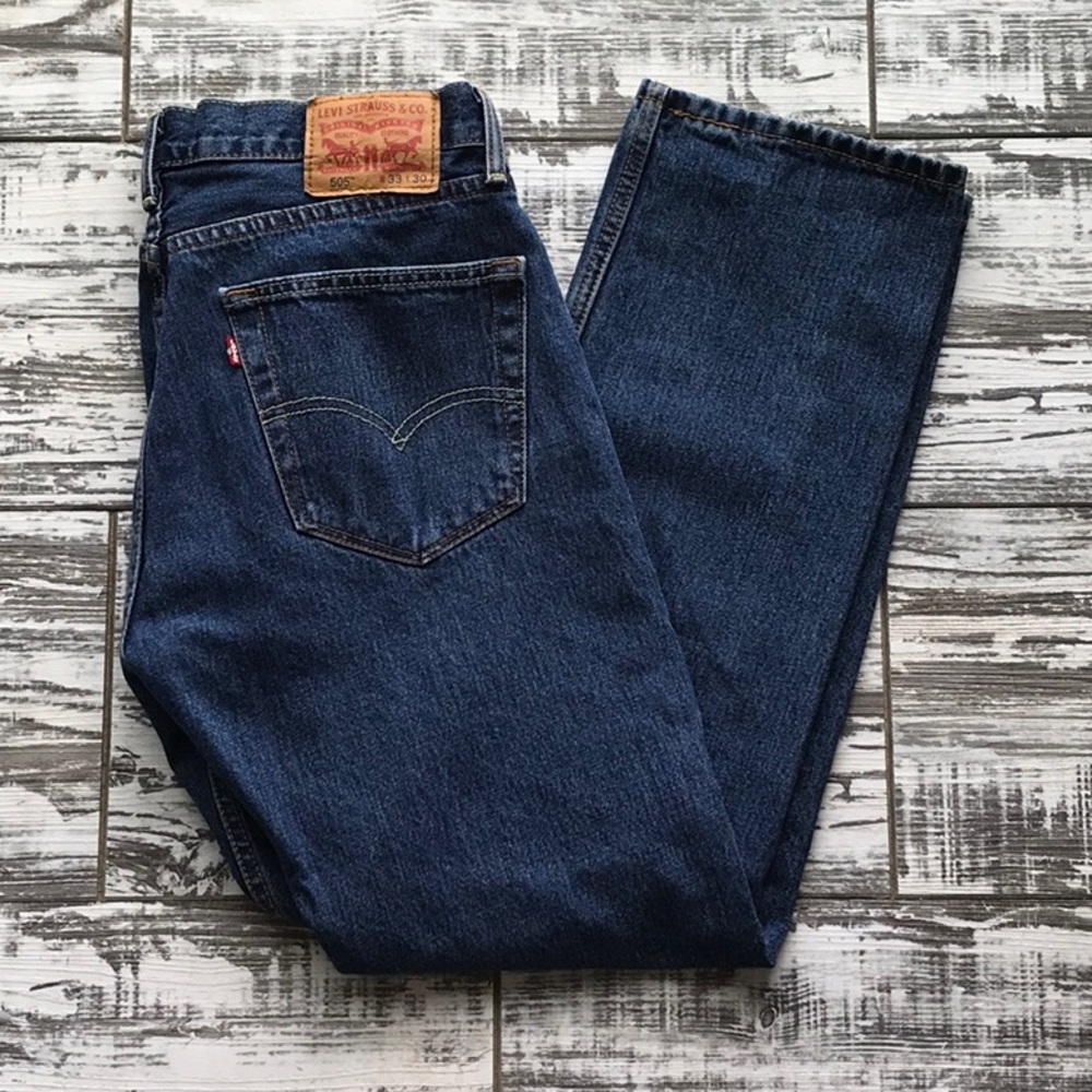 Men’s Levi’s blue jeans- size 33x30